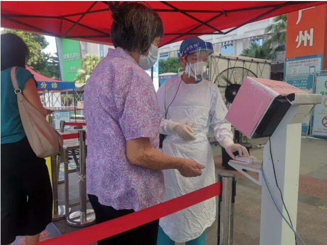 番禺中心醫(yī)院使用身份證智能驗碼一體機(jī) 番禺中心醫(yī)院使用身份證智能驗碼一體機(jī)